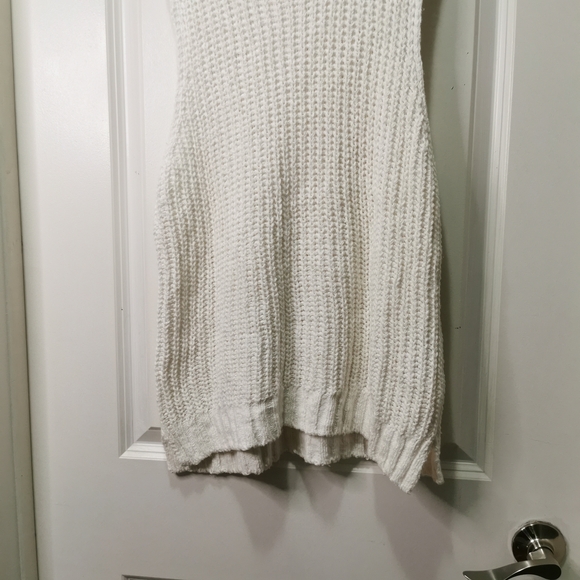 Abercrombie & Fitch Cream Sleeveless Knit Tank - Picture 4 of 8